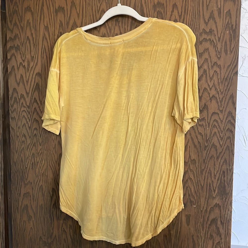 Abound V Neck Yellow Top - Picture 3 of 4
